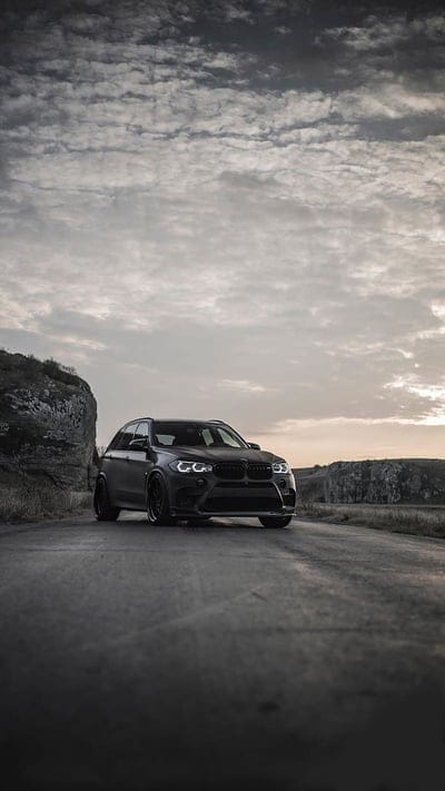 BMW X6, black, car, carros, cool, fast, new, plus, racing, sport, mobile wallpaper, android wallpaper, iPhone wallpaper, phone wallpaper