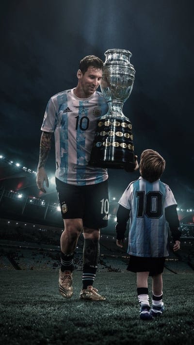 Lionel Messi, Football