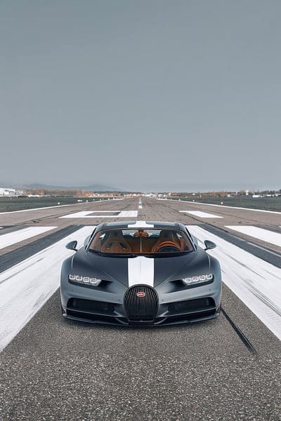 Bugatti Chiron, car, carros, sport, supercar, mobile wallpaper, android wallpaper, iPhone wallpaper, phone wallpaper