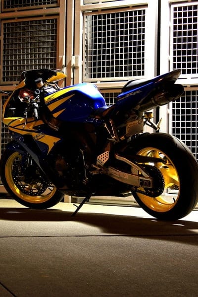 Moto B, bike, mobile wallpaper, android wallpaper, iPhone wallpaper, phone wallpaper