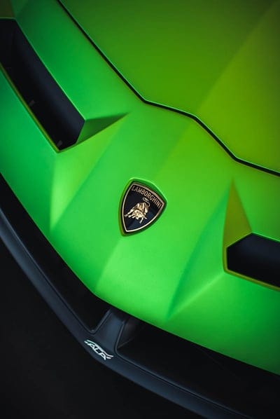 lamborghini, car, green, mobile wallpaper, android wallpaper, iPhone wallpaper, phone wallpaper