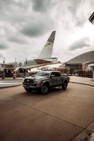 toyota, car, pickup, gray, aircraft, mobile wallpaper, android wallpaper, iPhone wallpaper, phone wallpaper