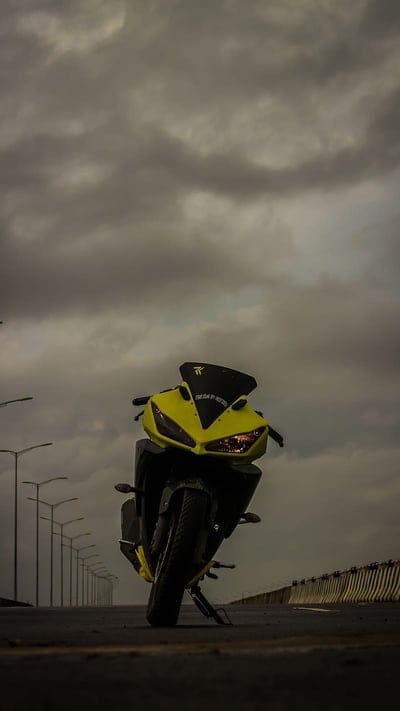 R15 Ke, Lime Yellow, bike, yamaha, mobile wallpaper, android wallpaper, iPhone wallpaper, phone wallpaper