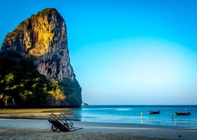 blue,sea,4k wallpaper,ocean,water,cliff,beautiful wallpaper,ocean view,cool backgrounds,beautiful,laptop wallpaper,mountain,hill,green,thailand,mac wallpaper,island,background,nature,beach
