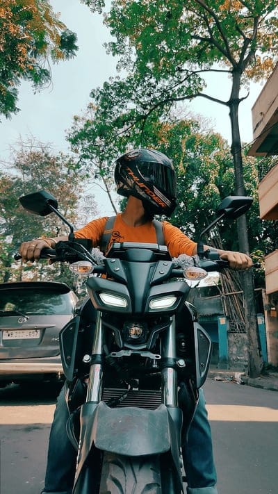 MT15, bike, motors, soldier, wars, yamaha motor bike, mobile wallpaper, android wallpaper, iPhone wallpaper, phone wallpaper